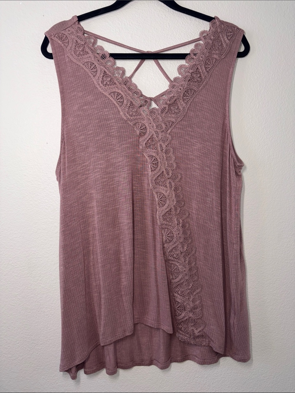 Cato Lace-Trim V-Neck Tank Top - Mauve